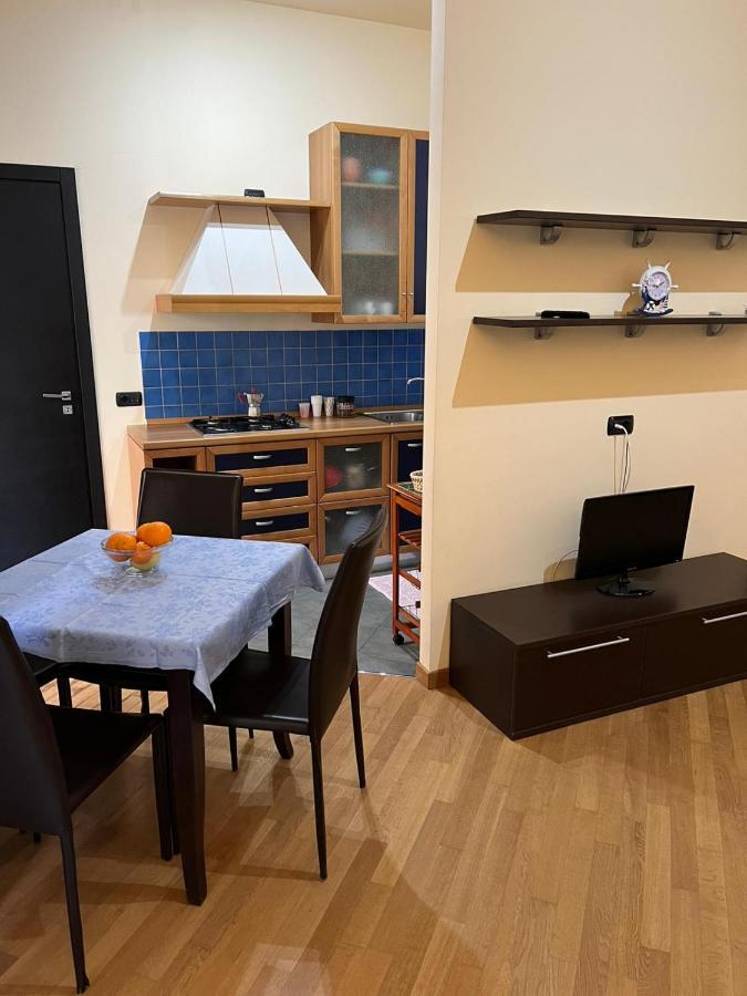 Casa Vacanza Adorno チェファル エクステリア 写真